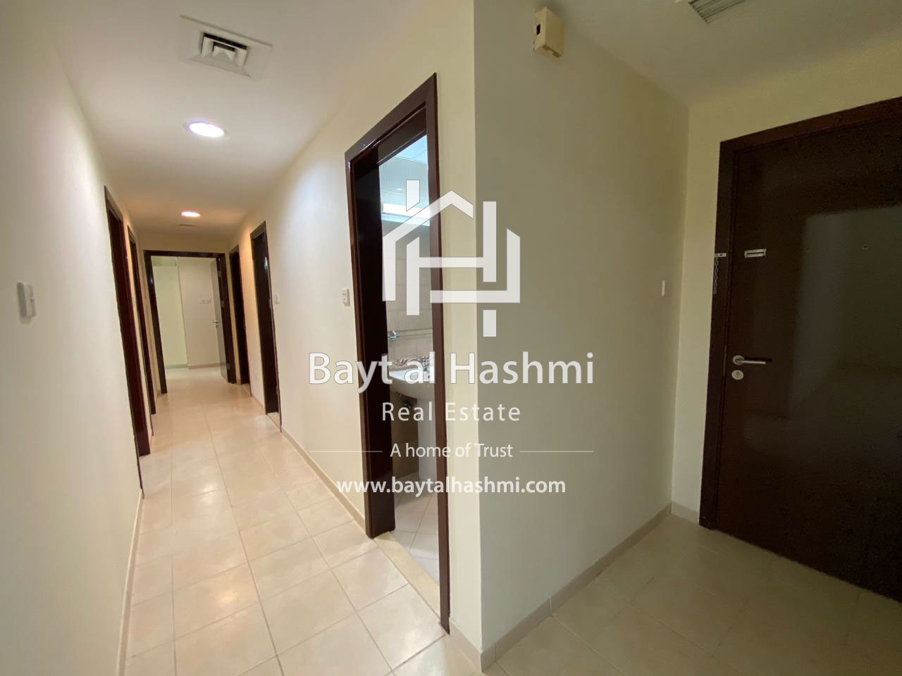 Spacious And Affordable Unfurnished 3 Bedroom With Balconies And 2 Bathroom In The Gardens Next To Amenities Bayt Al Hashmi Real Estate A Complete One Stop Solution For Your Vast